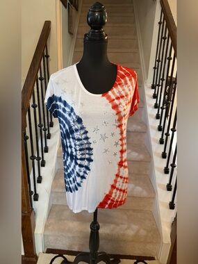 Tie-Dye Starburst Short Sleeve Top